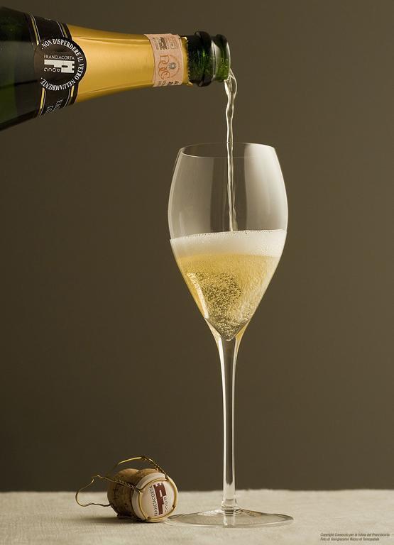 米兰酒店 伊塞奥 外观 照片